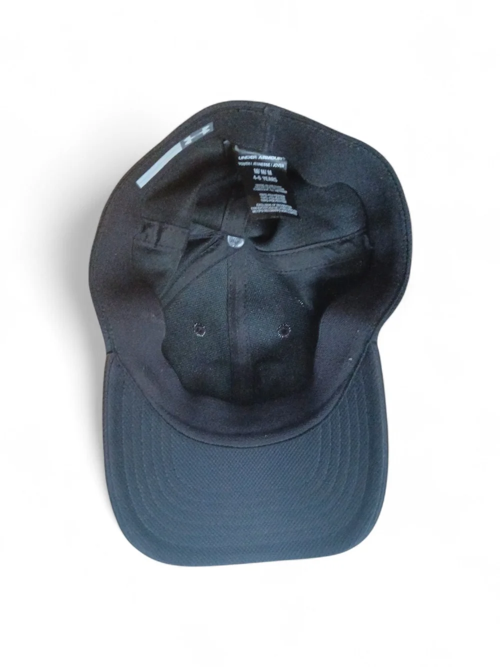 NWOT Youth Boys Under Armour Black Cap Embroidered Navy UA Emblem